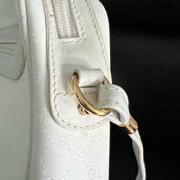 AUTHENTIC VINTAGE GUCCI WHITE ON WHITE WITH GOLD ZIPPER VINTAGE CONDITION - Picture 11 of 13